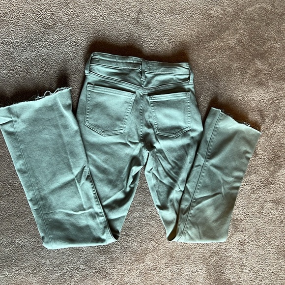 Mid Ride Flared Jean - Picture 2 of 3